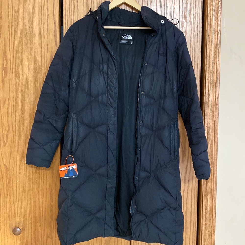 Used north face coat size M